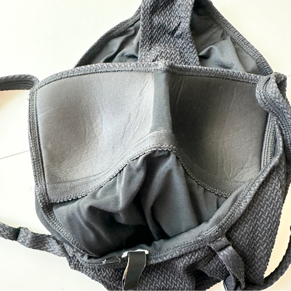 Nip Tuck Swimsuit Womens 4 Black Solid One Piece Neutral Slimming - Picture 9 of 12